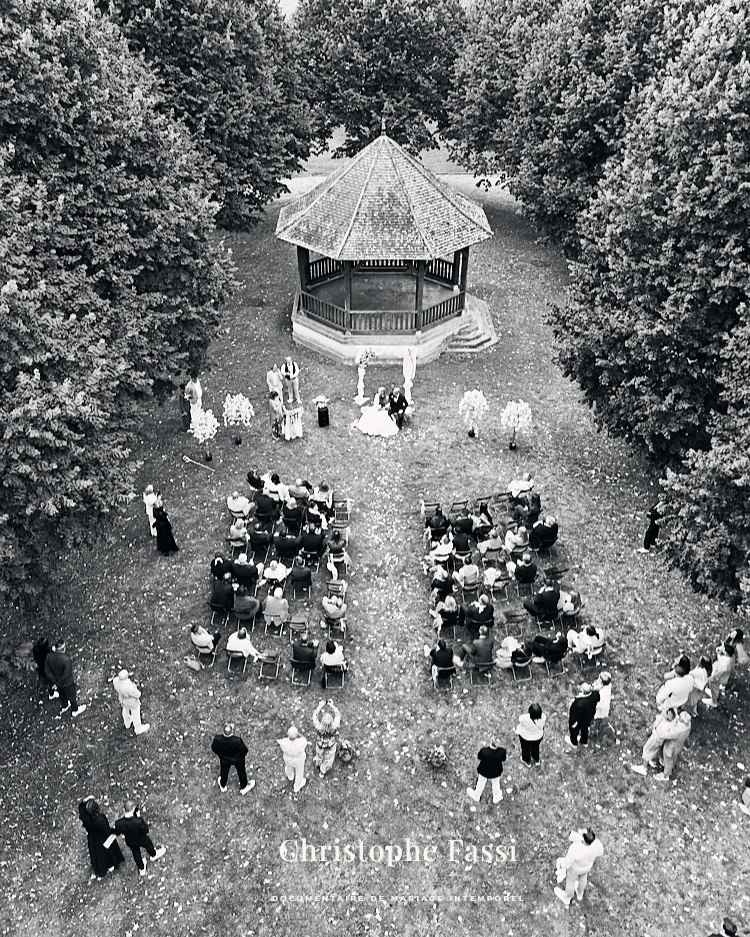 Vue aérienne d'un domaine de mariage
